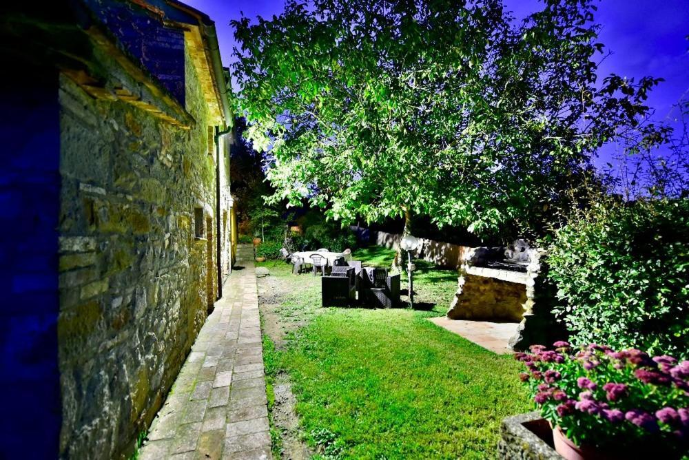 Agriturismo Corvaia Radicofani Exteriör bild